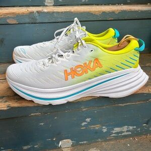 HOKA SNEAKERS
